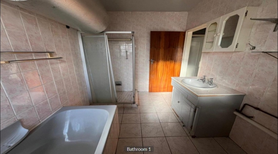 2 Bedroom Property for Sale in Flamwood North West